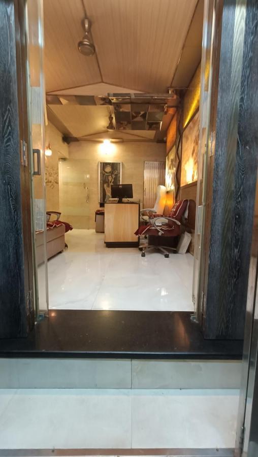 Hotel Oliver Mumbai  Buitenkant foto