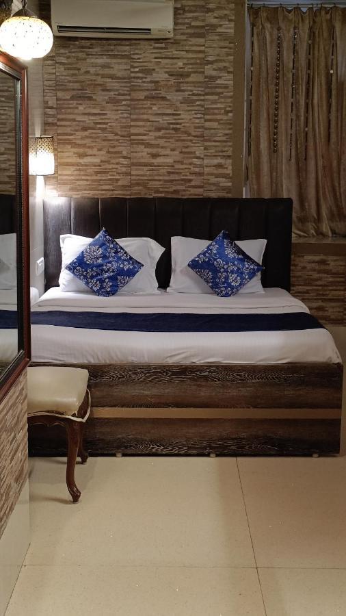 Hotel Oliver Mumbai  Buitenkant foto